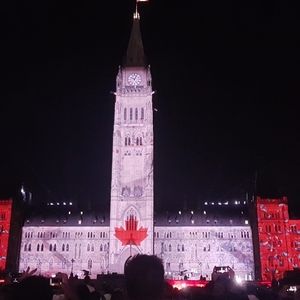 Meet your Posher, Amira